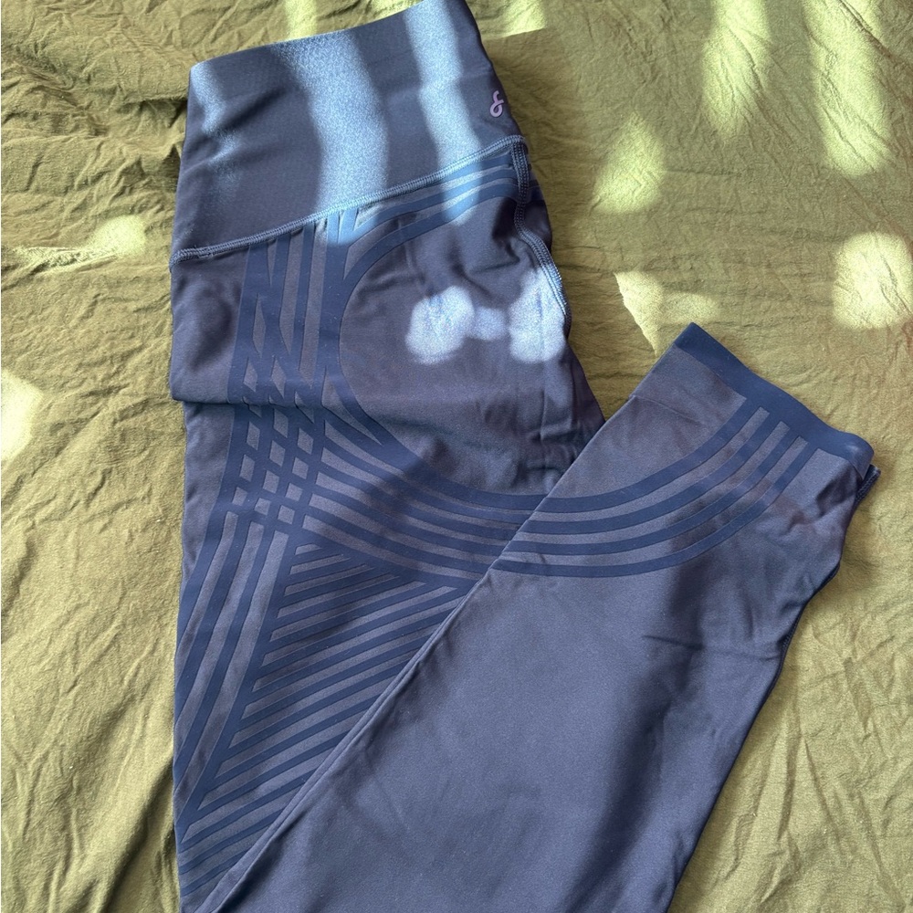 Stylish Women's Navy Leggings